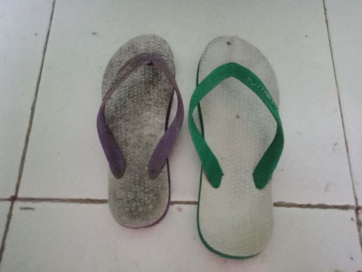 Ini Dia Alasan Kenapa Sandal Selalu Hilang di Masjid Ini Dia Alasan Kenapa Sandal Selalu Hilang di Masjid