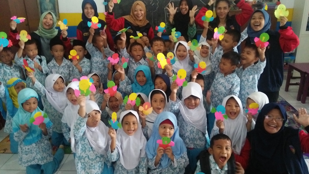 KKN Upgris Asah Kreativitas Anak anak TK Ma Had Islam KKN Upgris Asah Kreativitas Anak anak TK Ma Had Islam