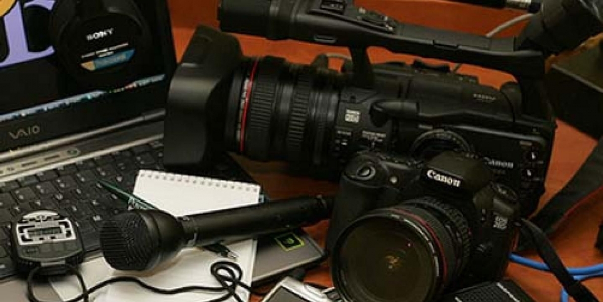 Multimedia Rasm Yuk, Mengenal Jurnalisme Multimedia Lebih Dalam! Halaman 1 - Kompasiana.com