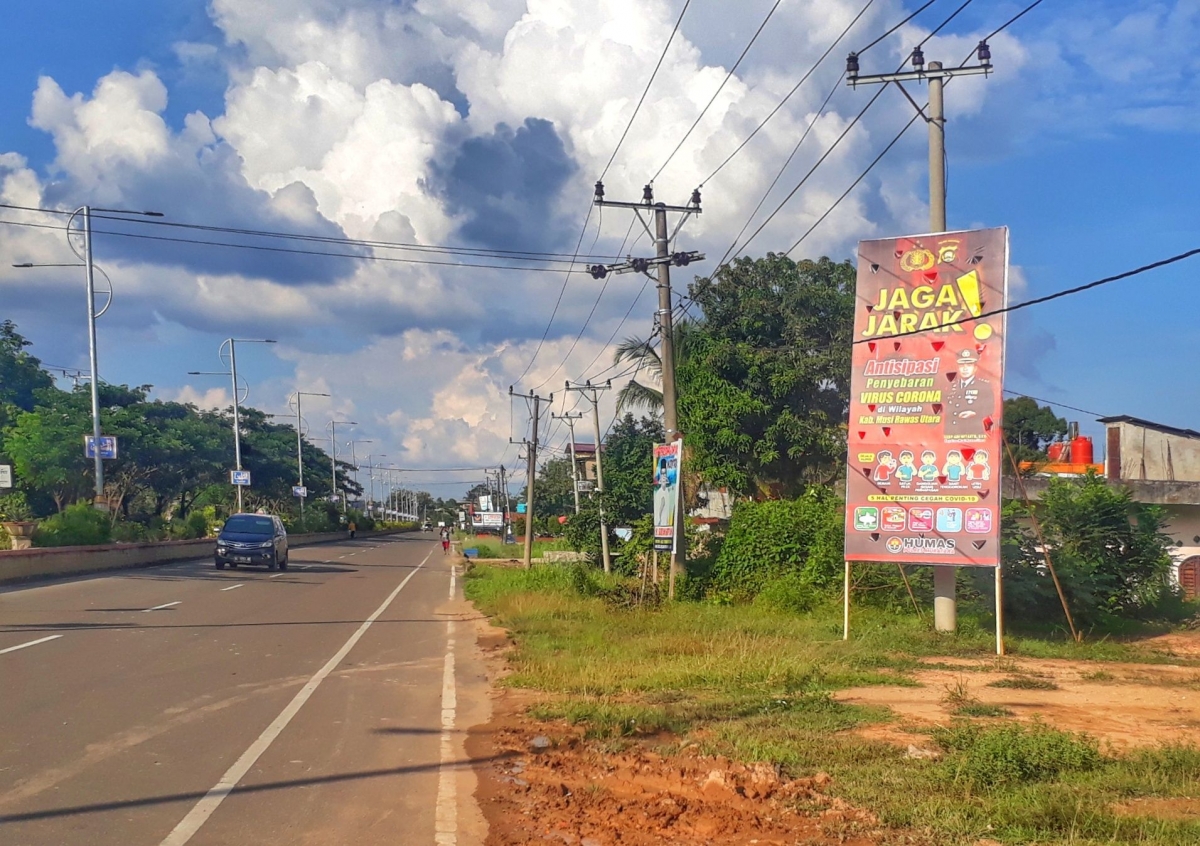 Antisipasi Virus Corona Jaga Jarak Aman Polres Muratara Antisipasi Virus Corona Jaga Jarak Aman Polres Muratara