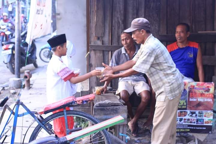 Ramadan Bulan Penuh Berkah Bulan Berbagi Oleh Khumaediimam Kompasiana Com