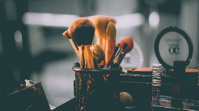 Untuk Nona Nona Yang Melepas Jenuh Dengan Ikut Pass The Brush