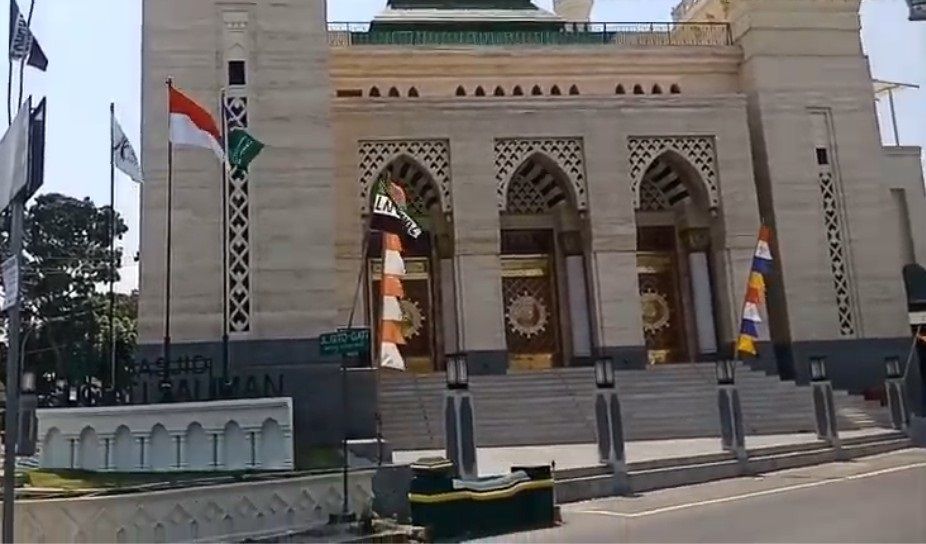 Menakjubkan Ornamen Masjid  Ini Mirip Nabawi Halaman all  Menakjubkan Ornamen Masjid  Ini Mirip Nabawi Halaman all