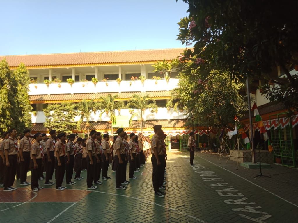  Upacara  Hari Pramuka  di SMKN 50 Kompasiana com