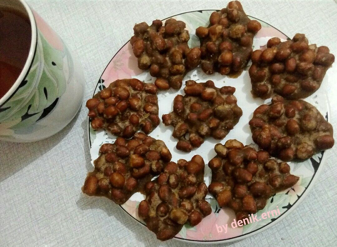 Ampyang Olahan Lain Kacang Tanah dengan Cita Rasa Manis Ampyang Olahan Lain Kacang Tanah dengan Cita Rasa Manis