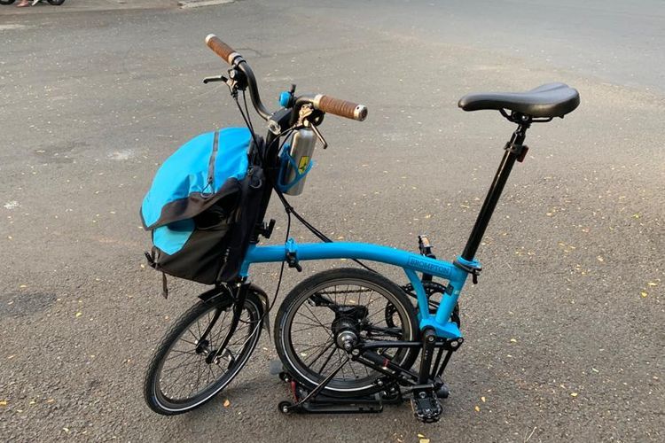 Sepeda  Kreuz Brompton  Made  in Bandung Naik Daun Halaman   Sepeda  Kreuz Brompton  Made  in Bandung Naik Daun Halaman