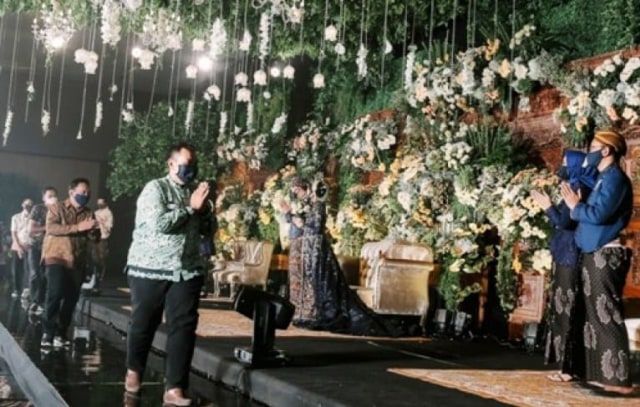 Penyesalan pengantin resepsi pernikahan