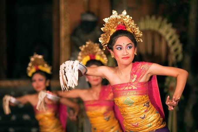 Menyelamatkan Bahasa Dan Budaya Lokal Indonesia Halaman All Kompasiana Com