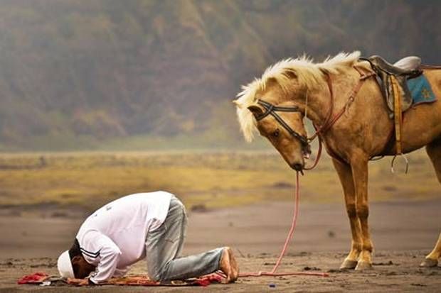 Sujud Kepada Allah Prestasi Terbaik Isi Kemerdekaan Sujud Kepada Allah Prestasi Terbaik Isi Kemerdekaan