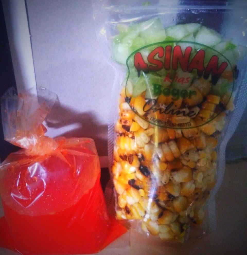 Jajanan  Legendaris Asinan Jagung Bakar  Bogor Kompasiana com  Jajanan  Legendaris Asinan Jagung Bakar  Bogor Kompasiana com
