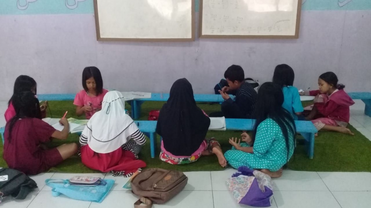 KKNT Mahasiswa Upgris: Kegiatan Bimbingan Belajar Selama Pandemi Covid