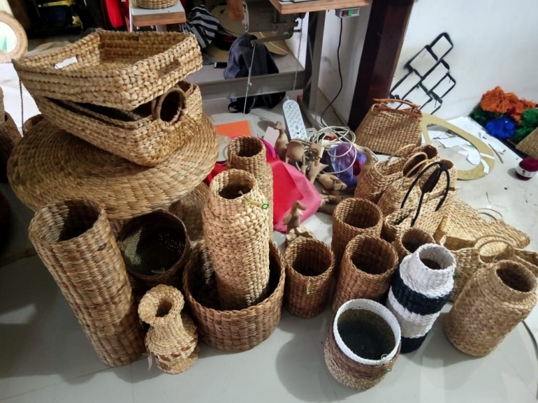 Kerajinan Enceng Gondok Dari Gulma Menjadi Guna Halaman All Kompasiana Com Kerajinan Enceng Gondok Dari Gulma Menjadi Guna Halaman All Kompasiana Com