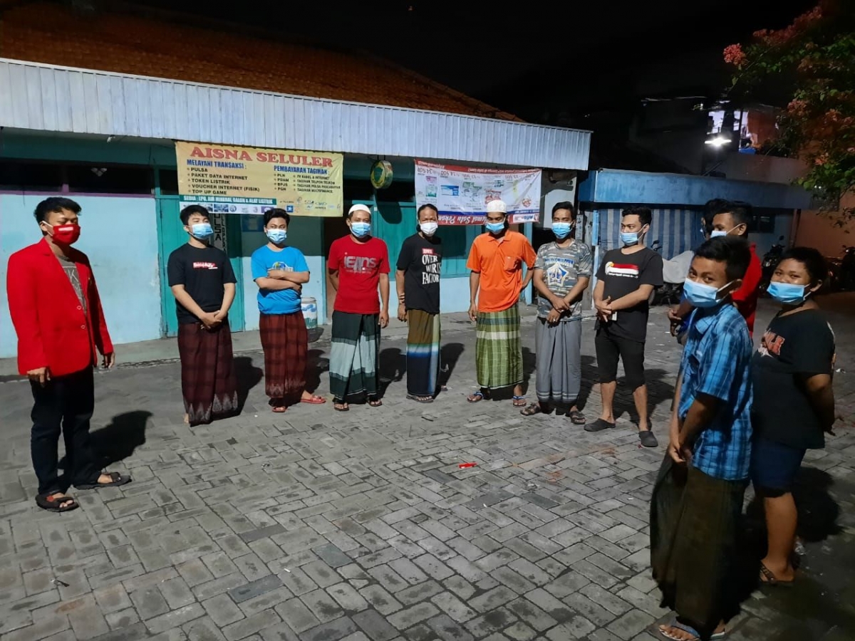 Pendampingan Pengelolaan Tanaman Hidroponik untuk Meningkatkan Ekonomi