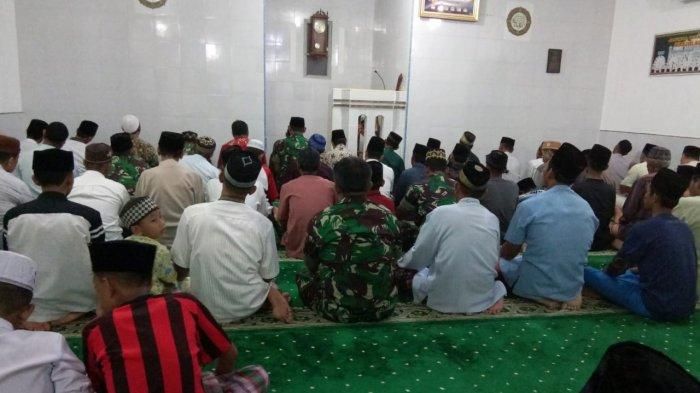 3 Alasan Mengapa Sholat Maghrib Berjamaah Selalu Ramai Halaman 1 Kompasiana Com