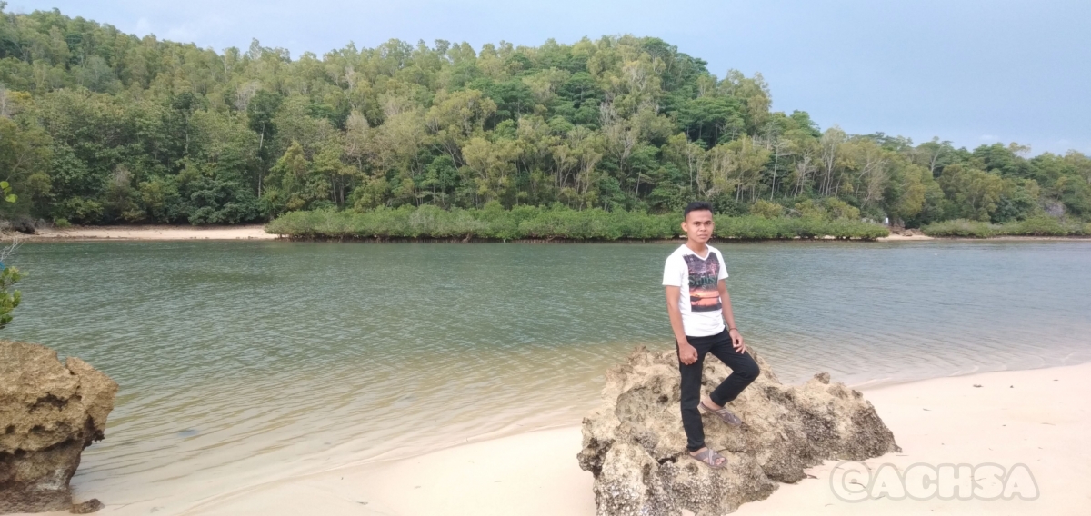 Siwil Pantai Siwil, Eksotisme Tersembunyi Kabupaten Pacitan Halaman 1 ...