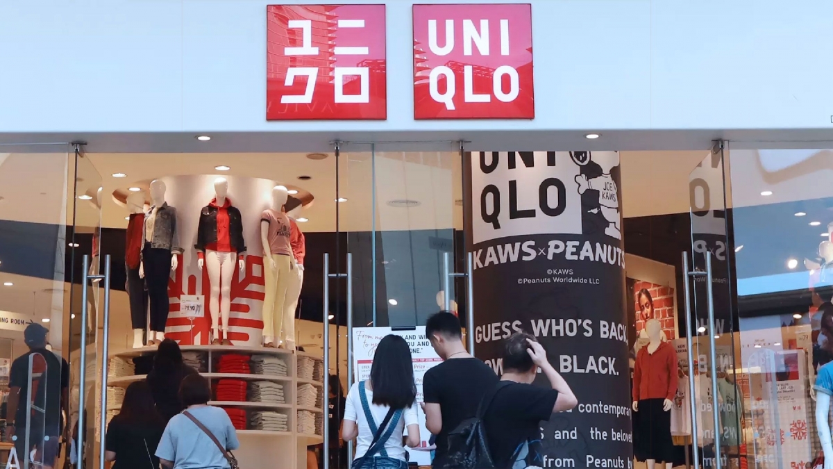 Tenar Brand Fashion Jepang UNIQLO oleh Tadashi Yanai Tenar Brand Fashion Jepang UNIQLO oleh Tadashi Yanai