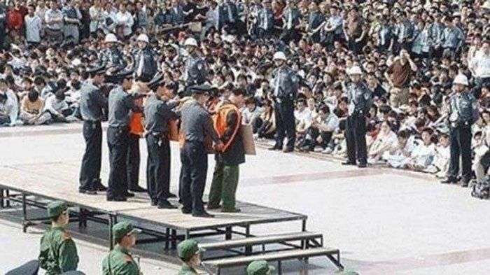 Hukuman Mengerikan Bagi Koruptor di China