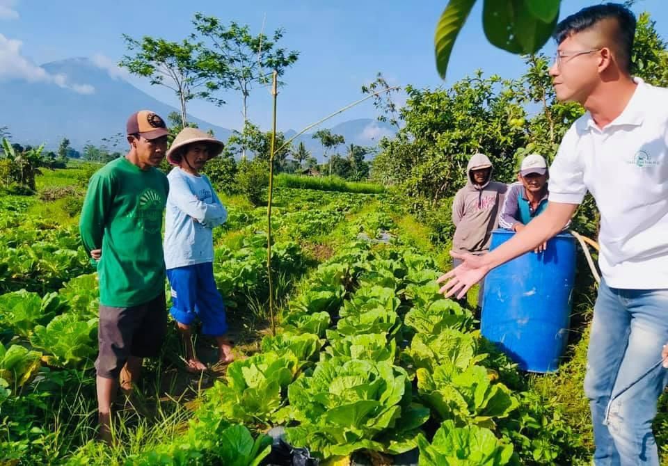 Pelatihan teknologi untuk petani lokal