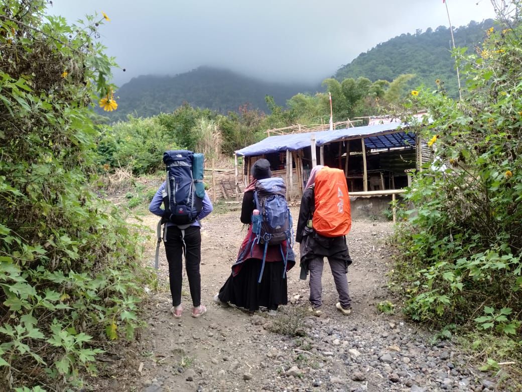 Muncak Muncak ke Gunung Guntur Halaman 1 - Kompasiana.com