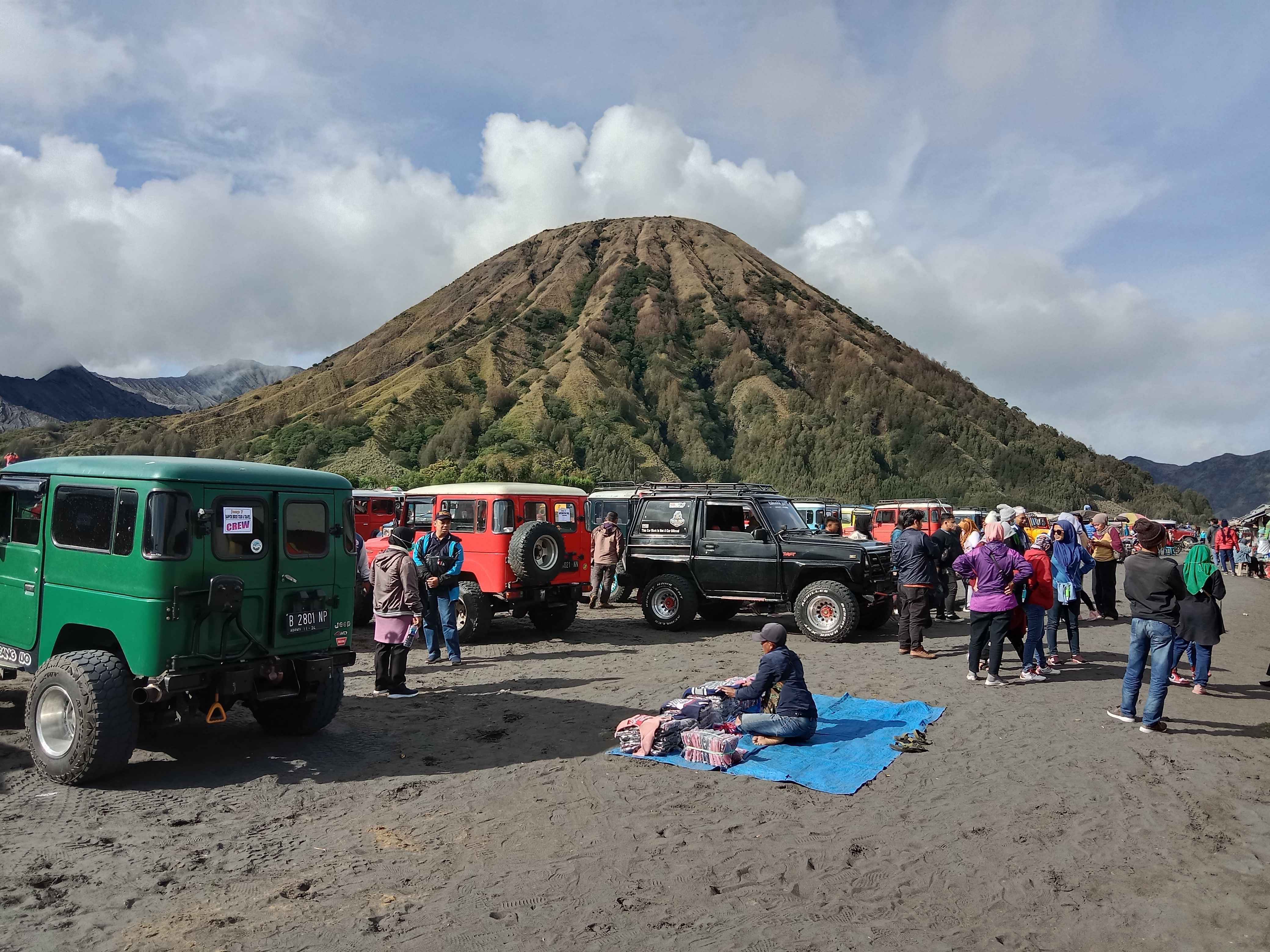 Gunung Bromo Wisata Alam, Budaya, dan Sejarah Halaman
