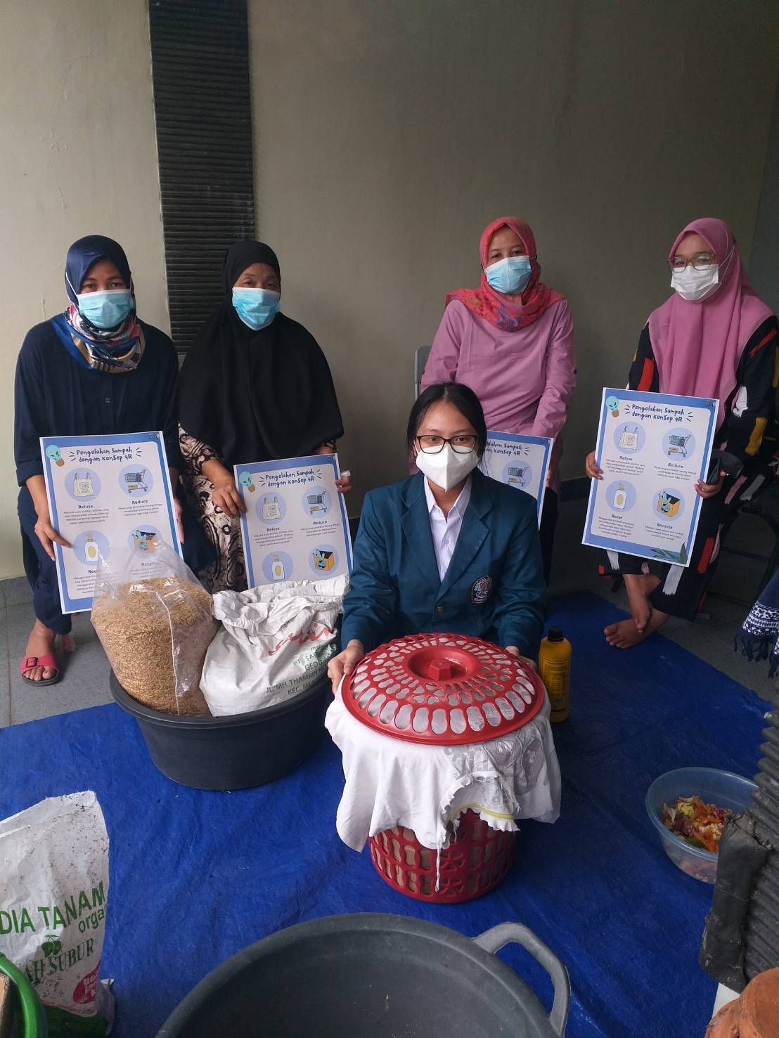 Sampah Berceceran! Mahasiswa KKN Undip Ubah Sampah Jadi Berkah ...