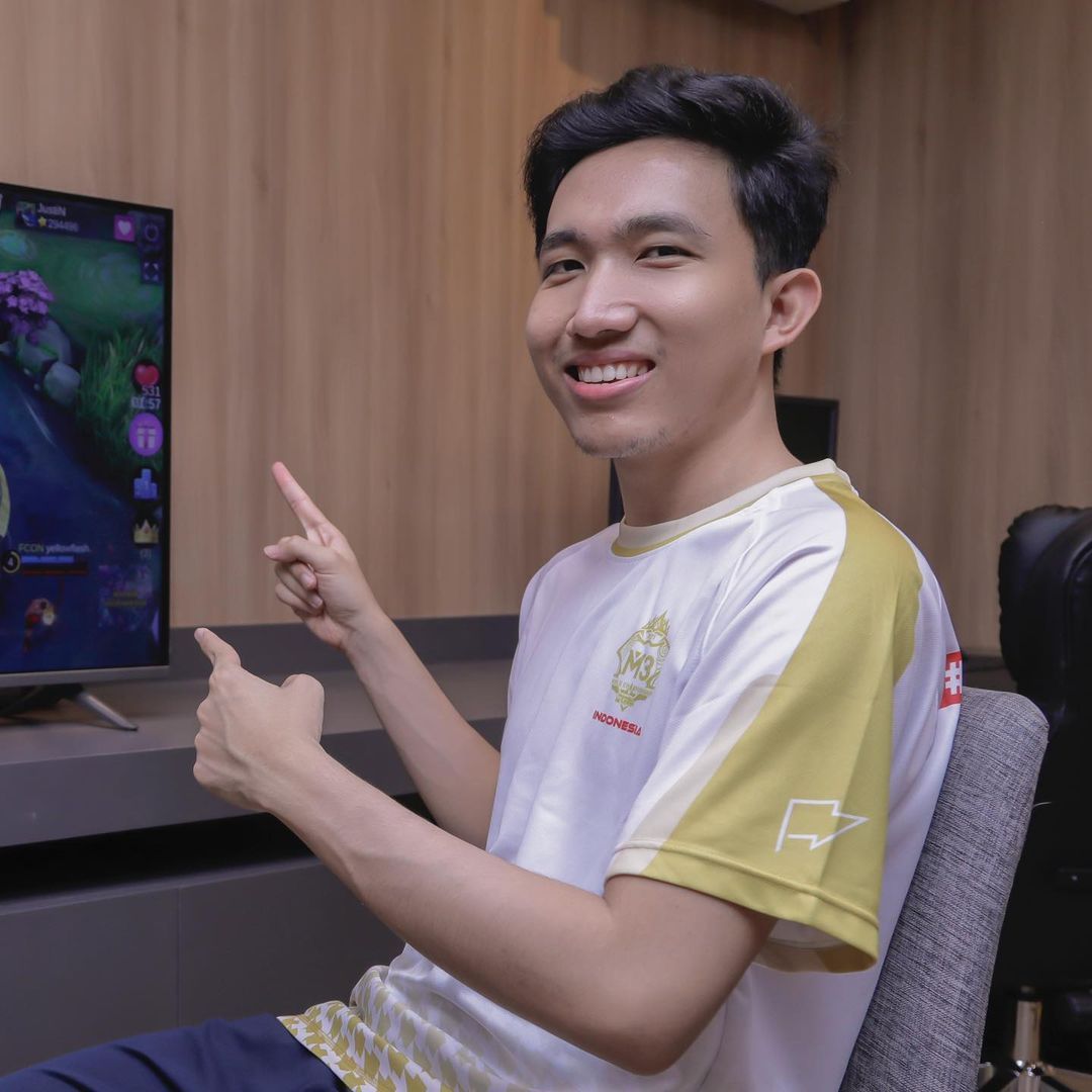 Mengenal "RRQ Lemon" Player Mobile Legends yang Meraup hingga 200 Juta Per  Bulan Halaman 1 - Kompasiana.com