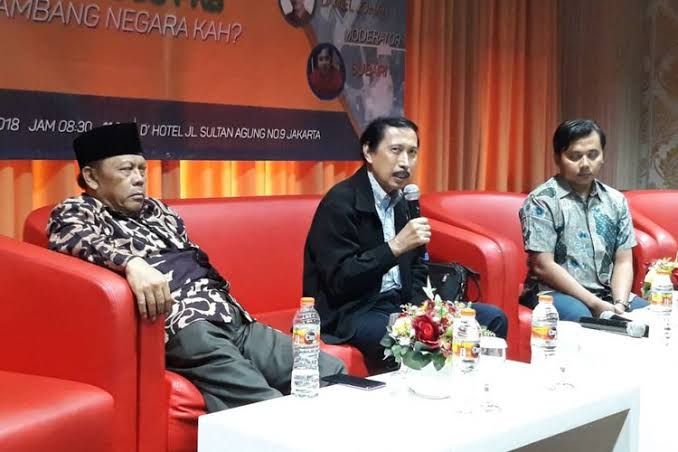 Prof Yusuf L Henuk Vs. Prof Musni Umar Halaman 1 - Kompasiana.com