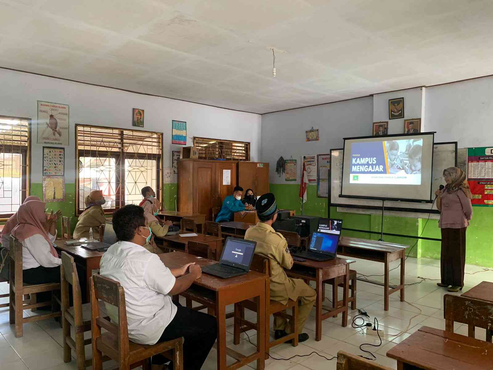 Pelatihan Penggunaan Google Classroom - Kompasiana.com