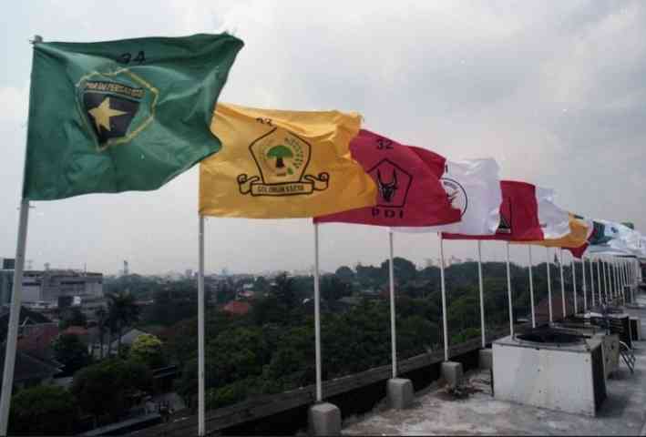 Multi Partai Multi Partai vs Dwi Partai atau Tri Partai dan Citra Demokrasi Tanah ...