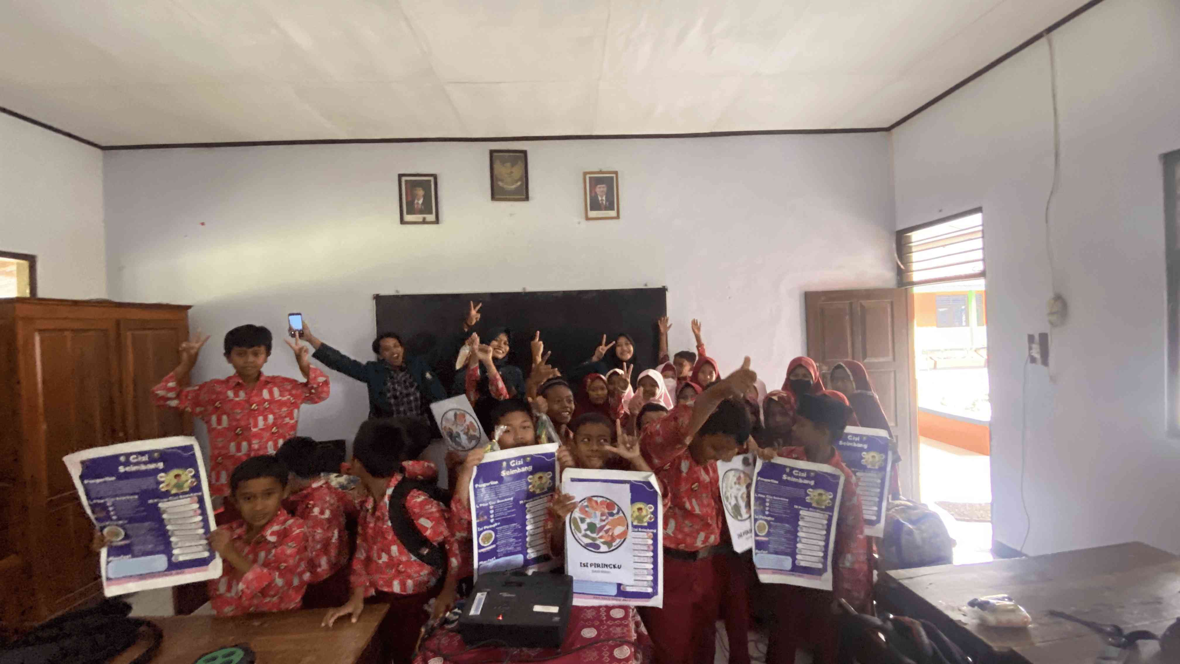 Mahasiswa KKN TIM II UNDIP 2021/2022 Lakukan Edukasi Gizi Seimbang ...