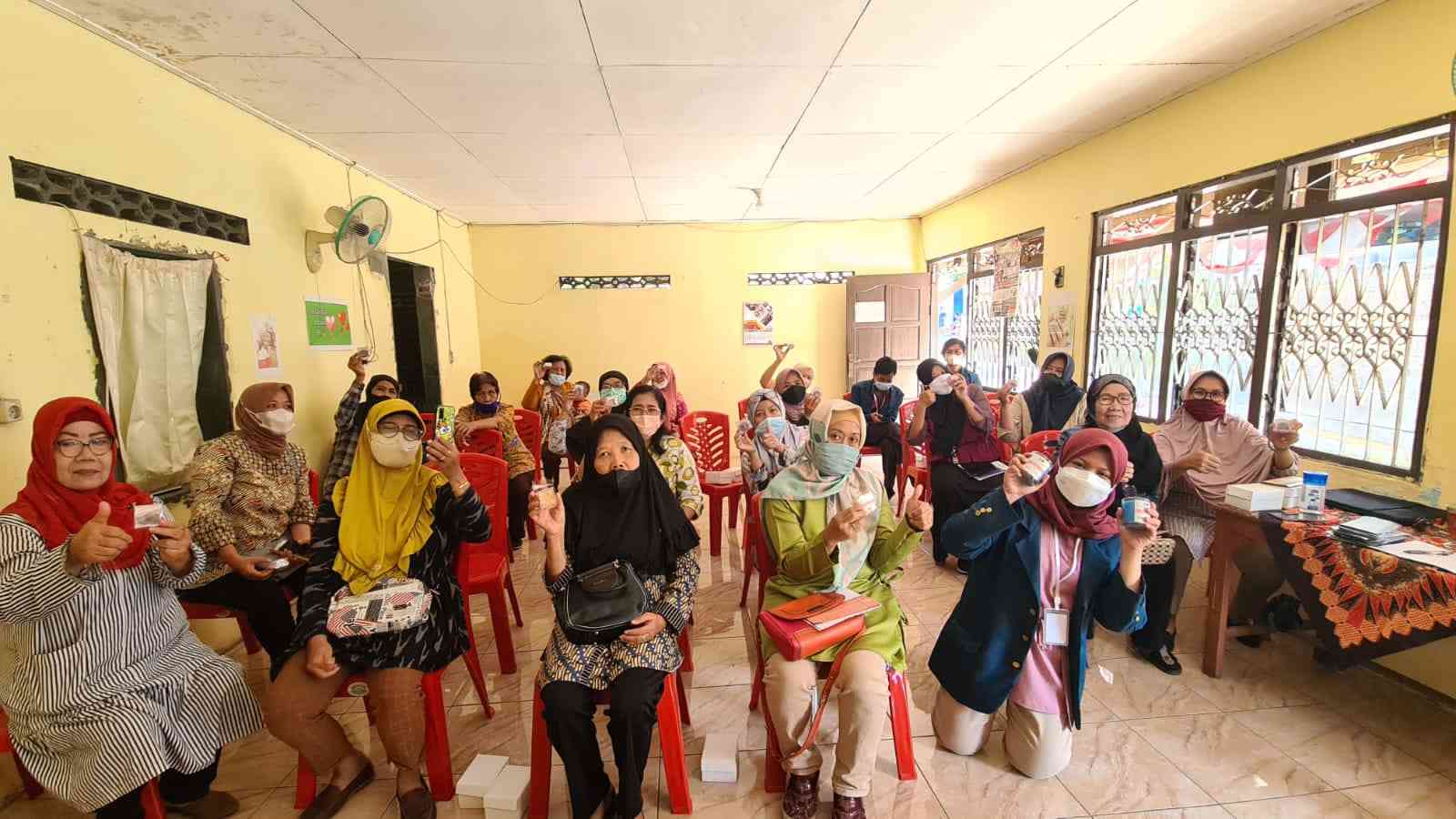 KKN Tim II Undip 2022 Ajak Ibu-Ibu Rumah Tangga Mendaur Ulang Kembali ...