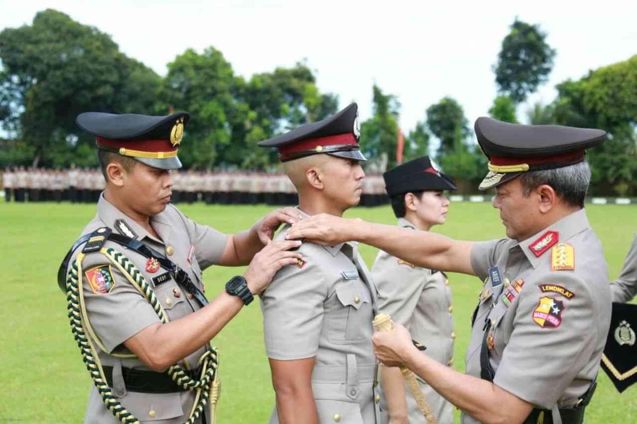 Mengenal Urutan Pangkat Polisi, Dari Jenderal Hingga Bharada Halaman 1 ...