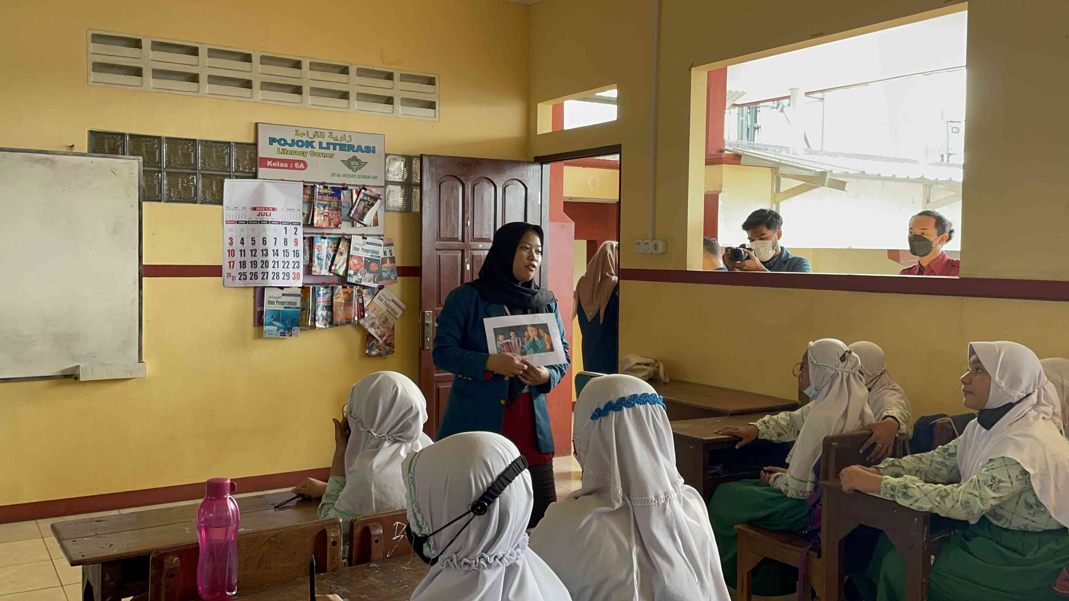 Stop Bullying Di Sekolah! Mahasiswa KKN Undip Kenalkan Tindakan ...