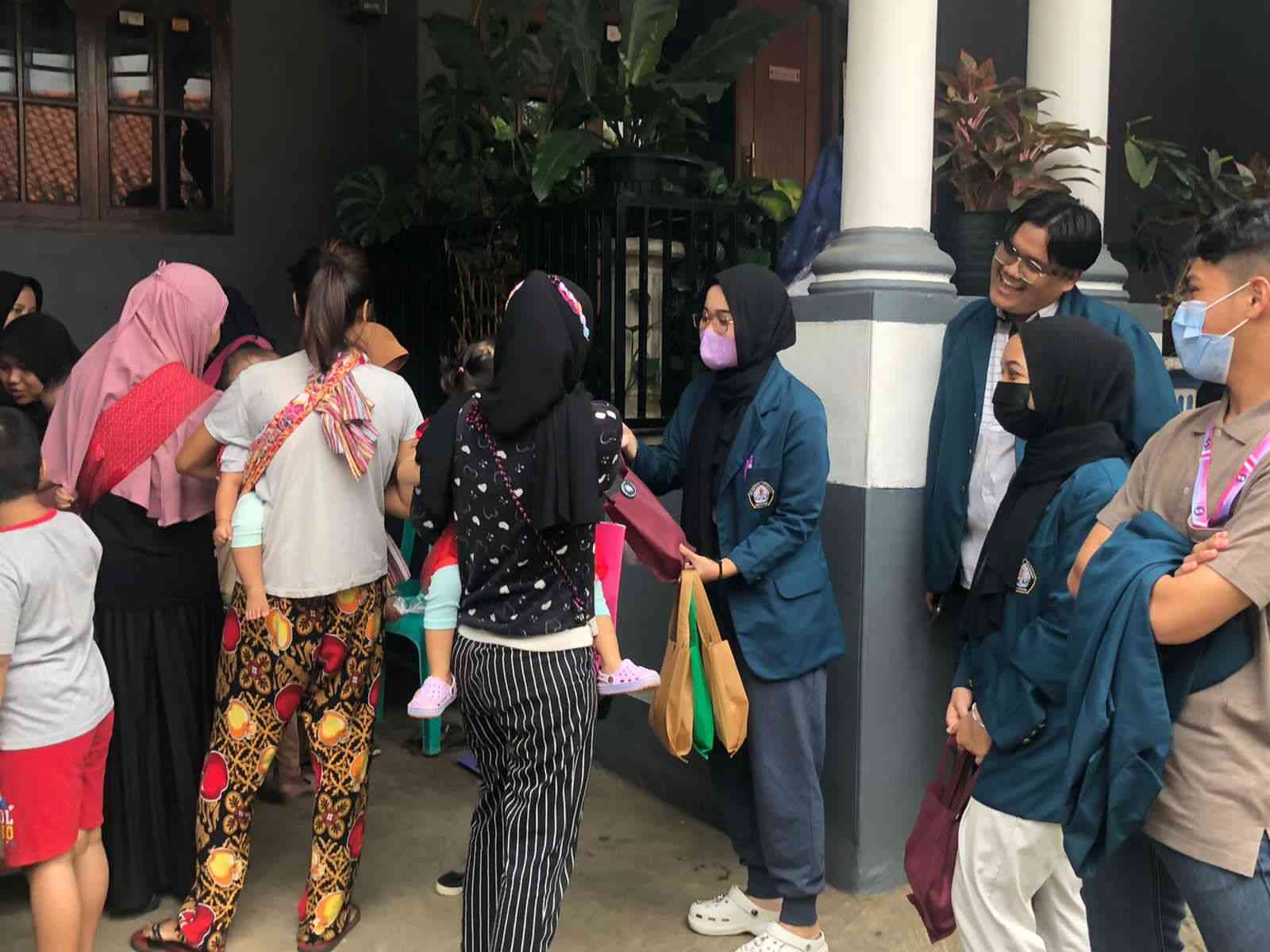 Mahasiswa KKN Tim II Undip Periode 2021/2022 Berikan Olahan Pangan ...