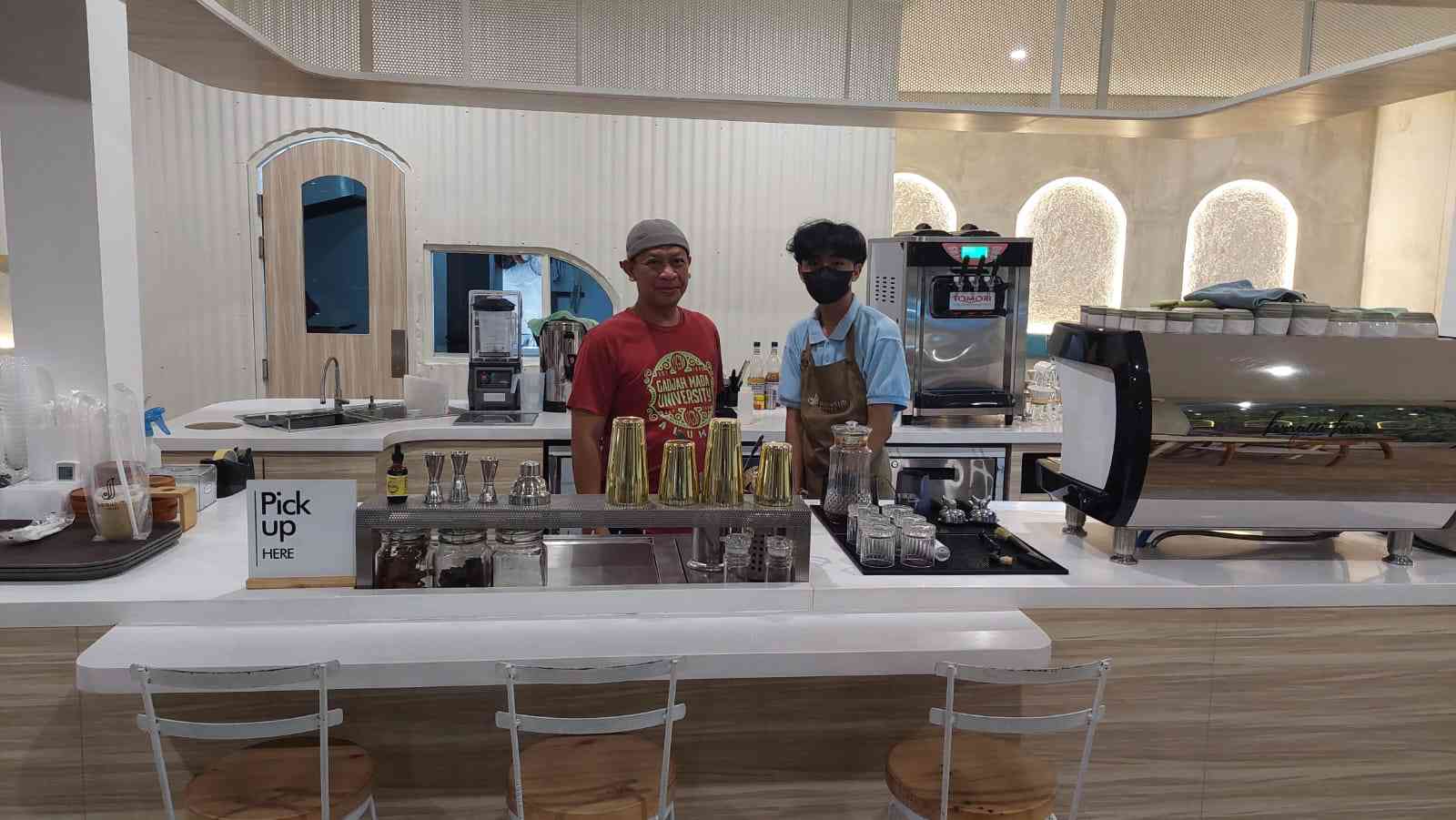 rumah makan cilodong Semusim Coffee