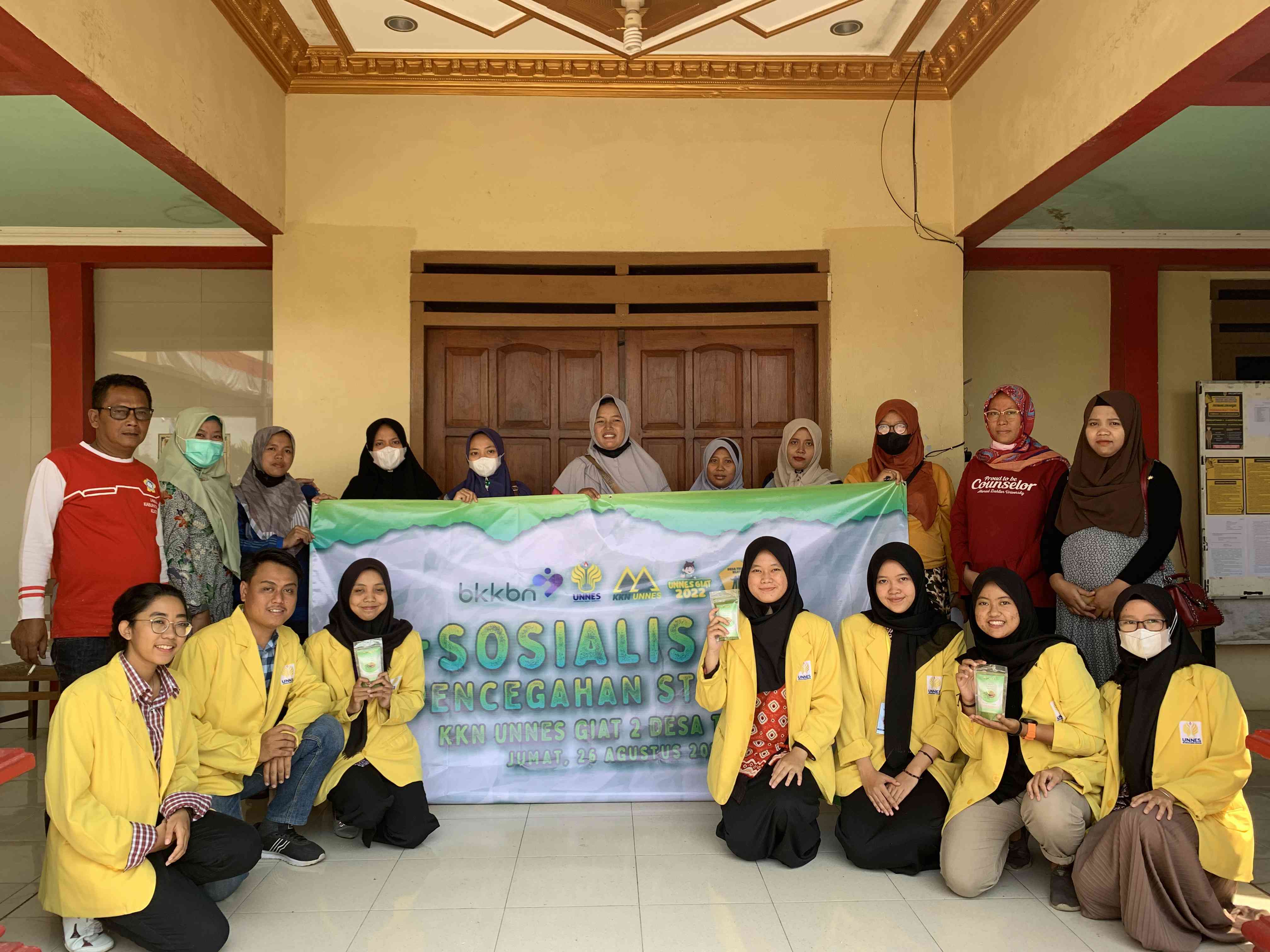 Sosialisasi Dan Pembuatan MPASI Dari Tepung Daun Kelor Oleh Mahasiswa ...