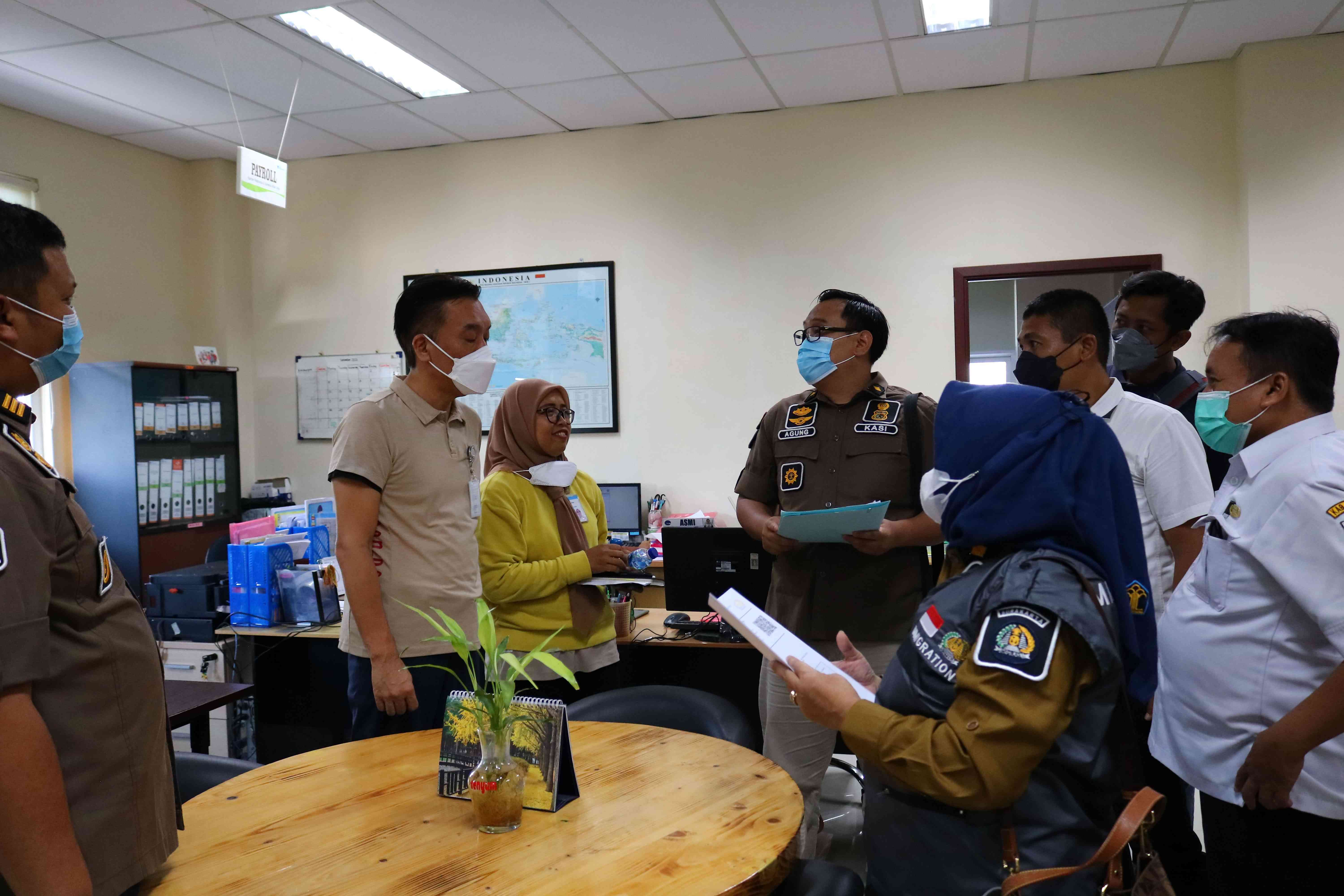 Sinergi Penegakan Hukum Keimigrasian, Imigrasi Surakarta Dan TIMPORA ...