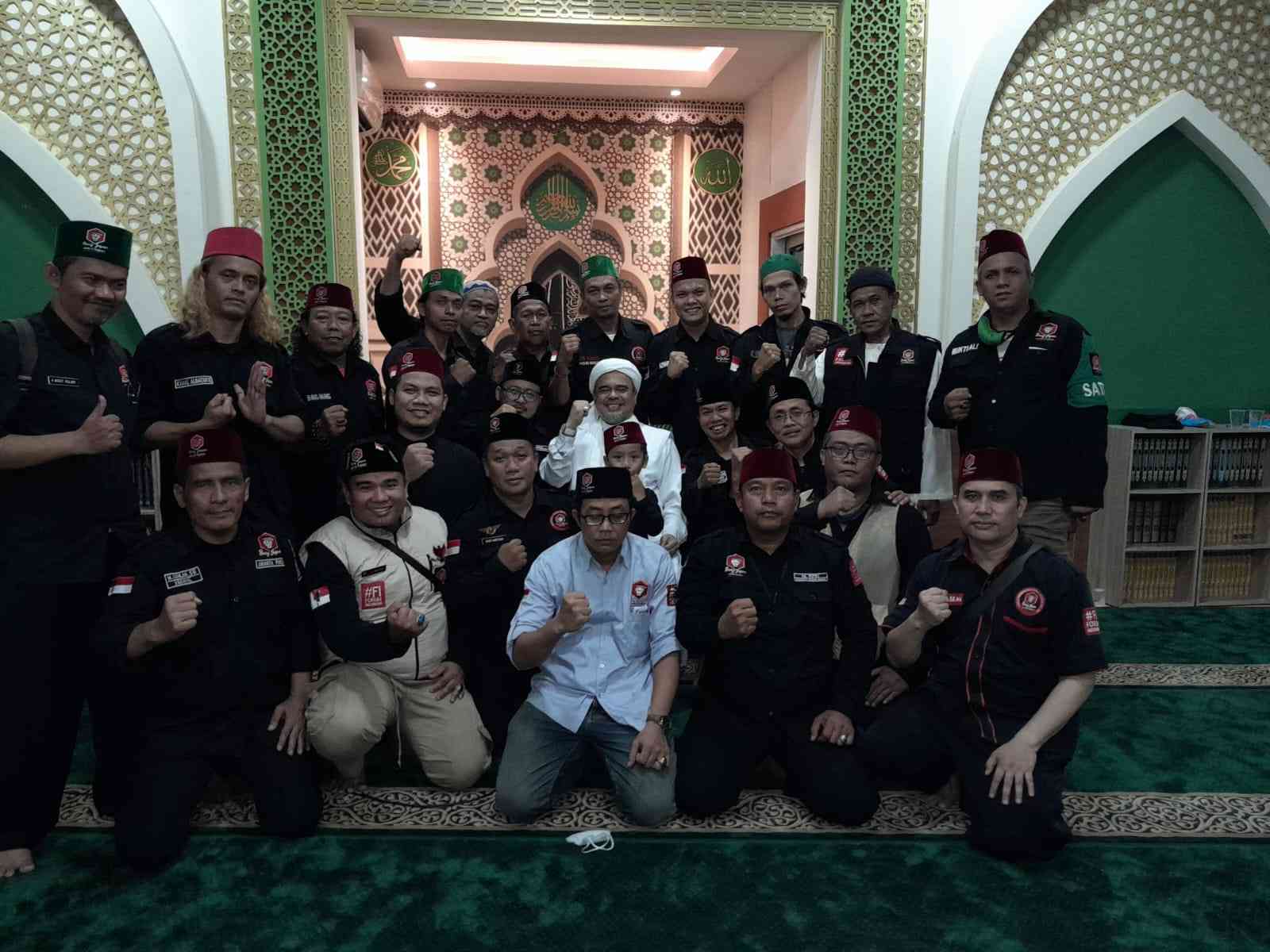 Jama'ah Pengajian Dan Ormas Islam Bersilaturahmi Ke Imam Besar Umat ...