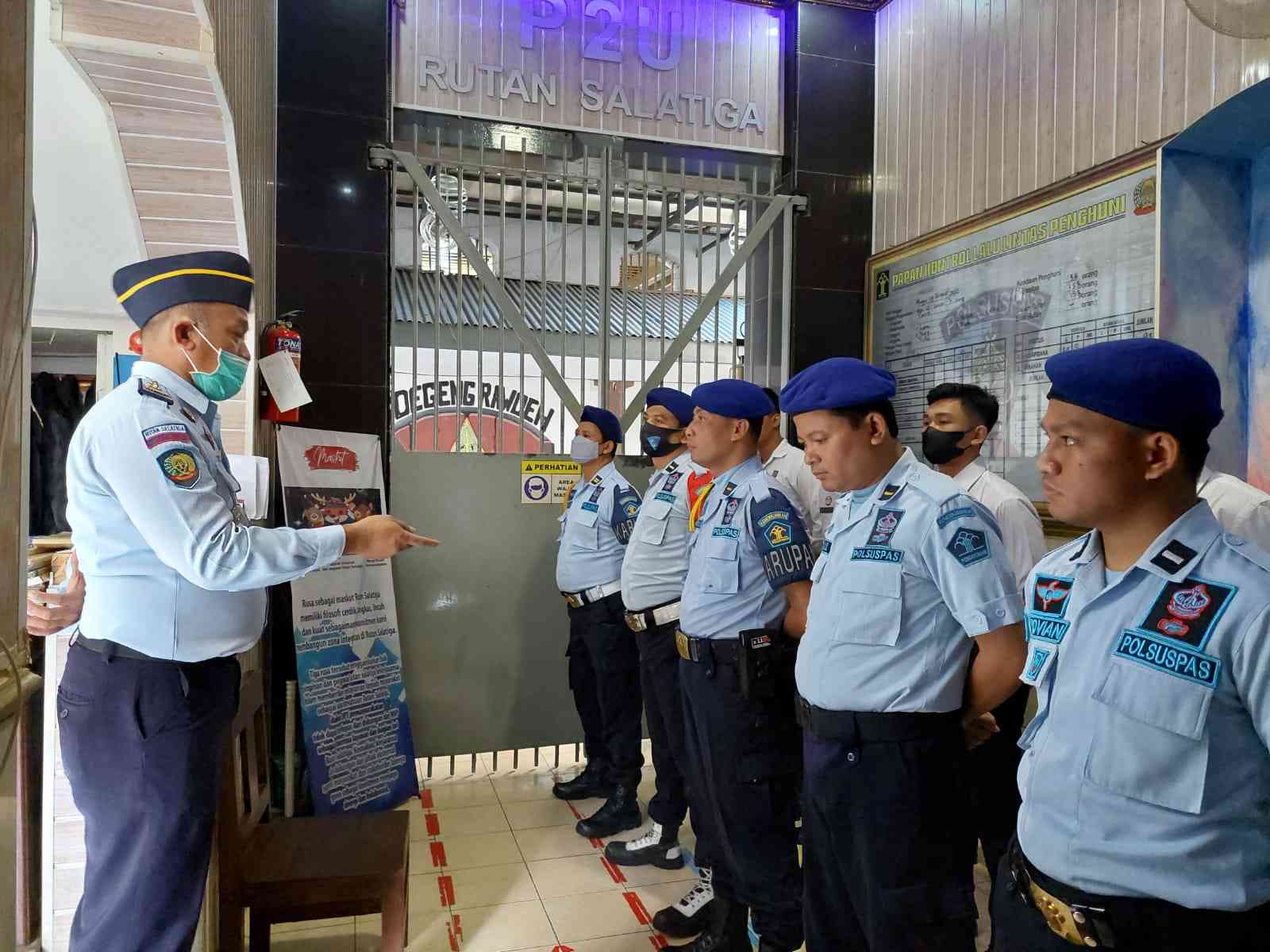 Pimpin Apel Serah Terima Regu Jaga, Kepala Kesatuan Pengamanan Rutan ...