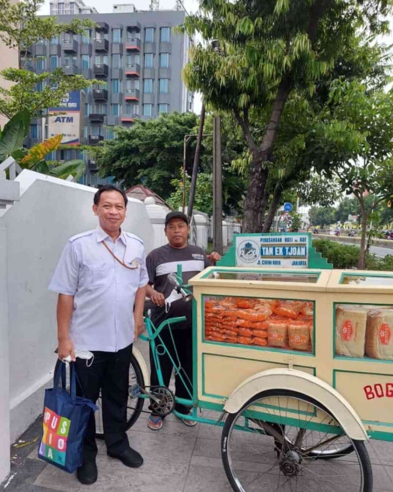 Kisah Gerobak Roti Tan Ek Tjoan dan Starling di Salemba Halaman 1 ...