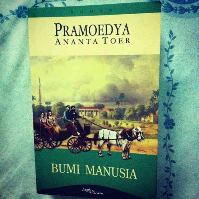 Resensi Novel Bumi Manusia Karya Pramoedya Ananta Toer Halaman 1 ...