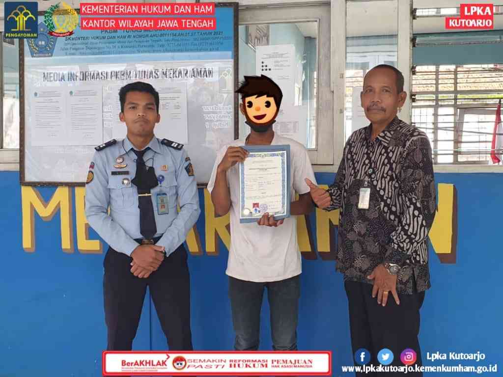 Anak Binaan LPKA Klas I Kutoarjo Terima Ijazah Kejar Paket B ...