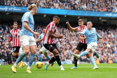 Manchester City Takluk di Etihad Halaman 1 - Kompasiana.com