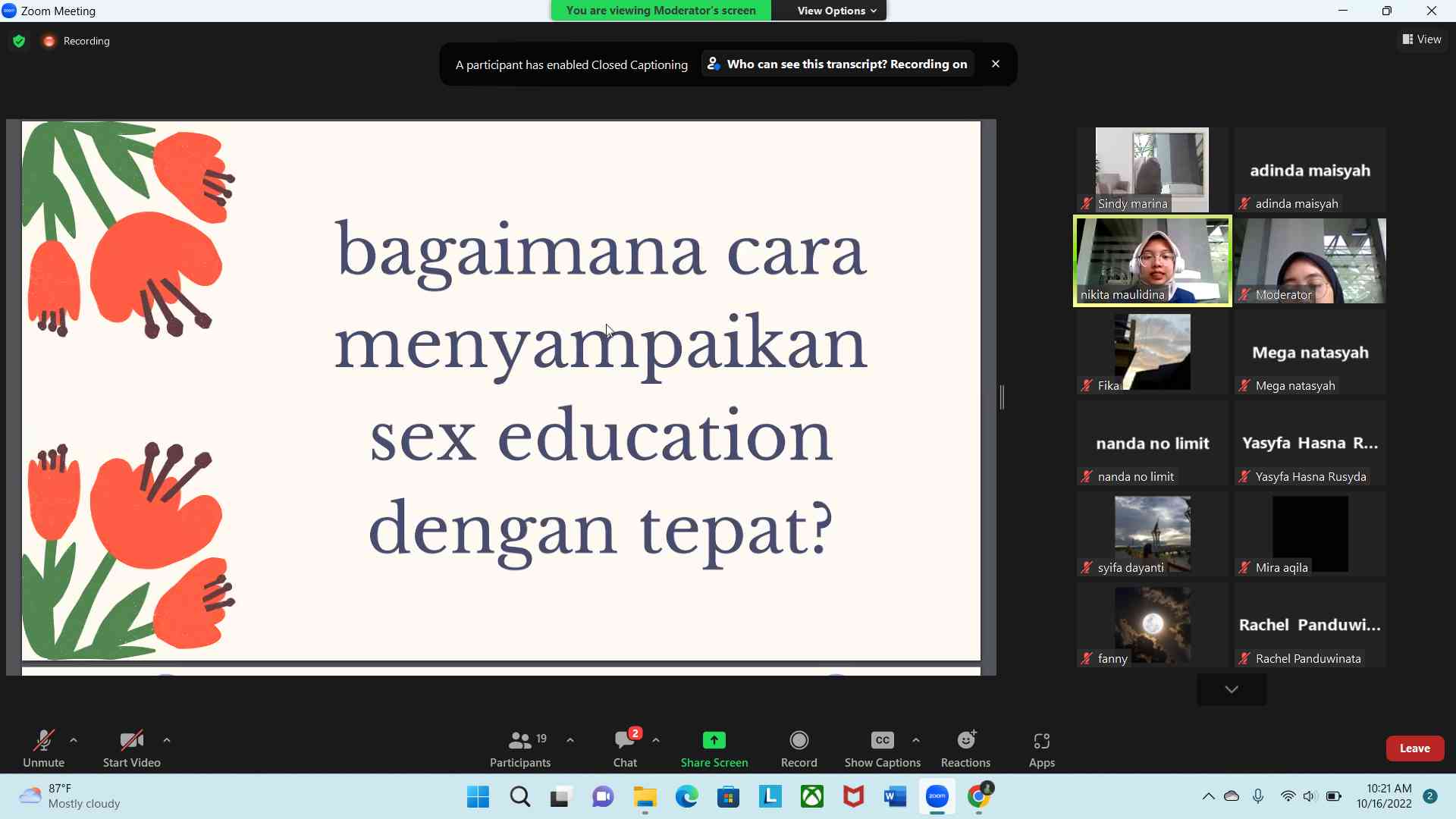 Mahasiswa melakukan sosialisasi tentang pendidikan seks