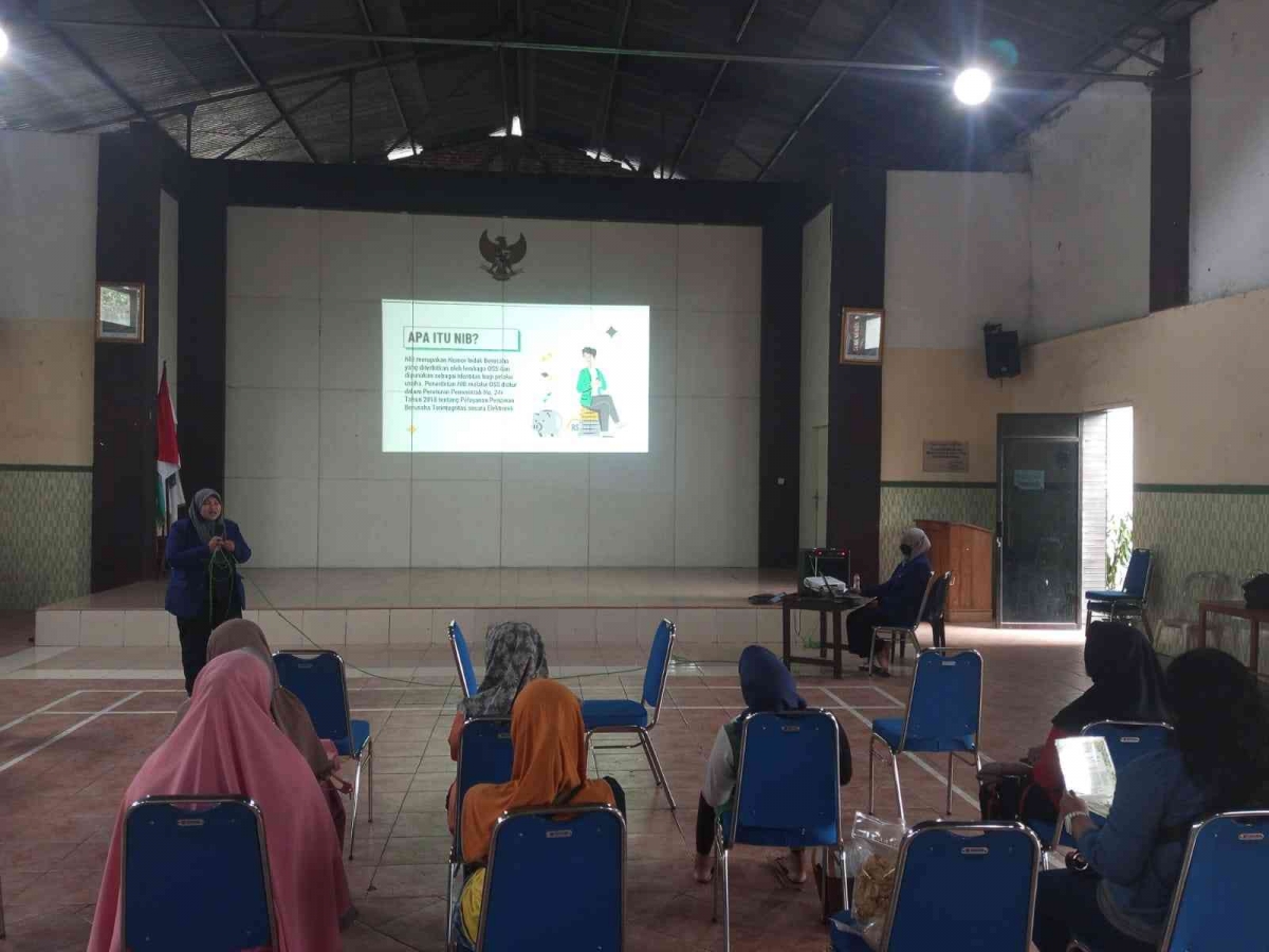 Melek Perizinan Berusaha: Maksimalkan Peluang Usaha Mikro Kecil dan Menengah (UMKM) dengan Menerbitkan Nomor Induk Berusaha Melek Perizinan Berusaha: Maksimalkan Peluang Usaha Mikro Kecil dan Menengah (UMKM) dengan Menerbitkan Nomor Induk Berusaha