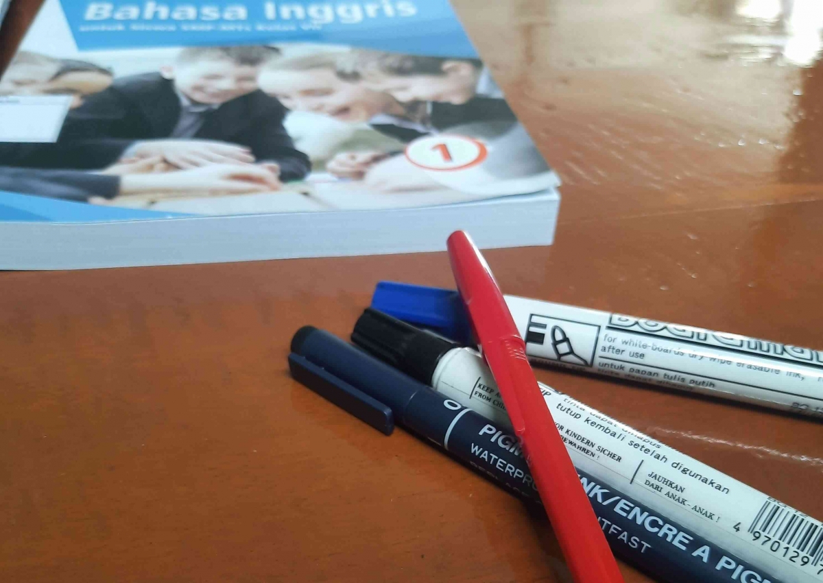 Metode Writing Test Metode Four Square Writing untuk Meningkatkan Kemampuan Menulis Teks ...