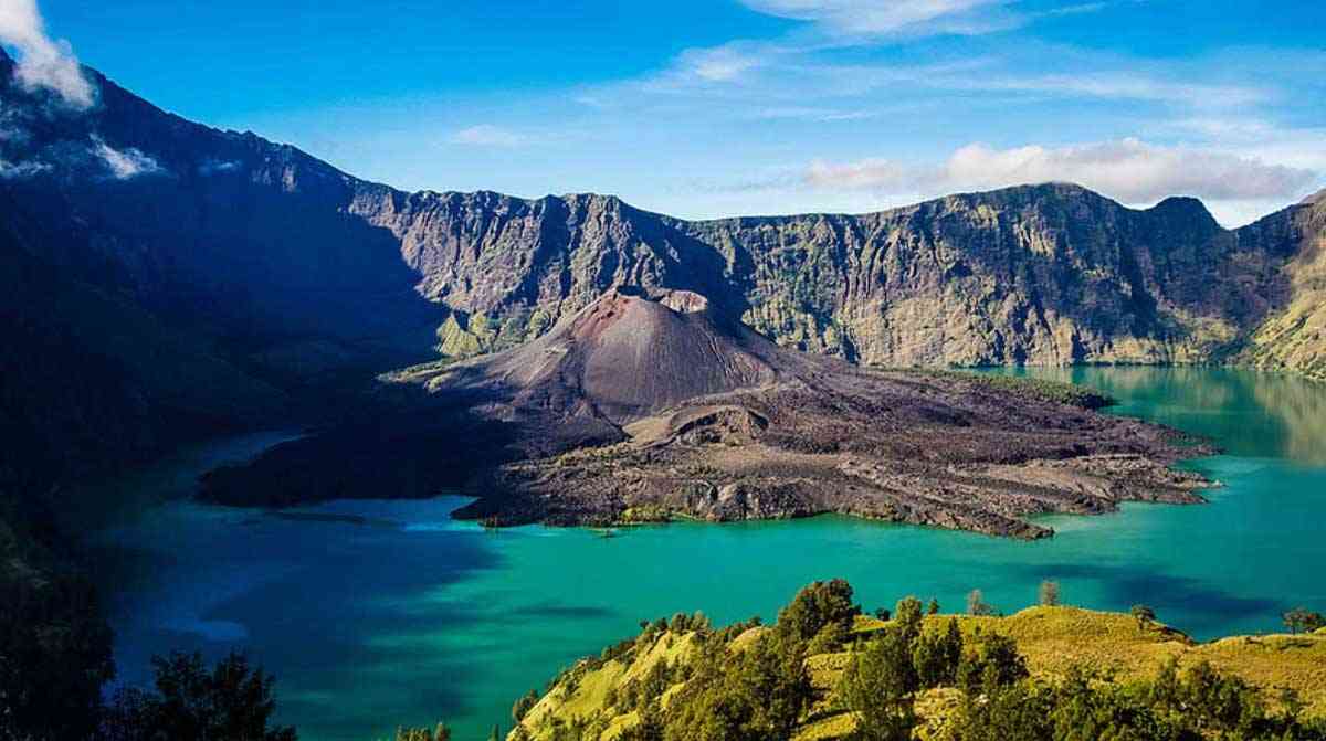 Keindahan Alam di Puncak Gunung Rinjani - Kompasiana.com