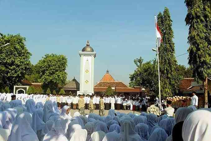Sejarah Berdirinya Pondok Pesantren Girikusumo Demak Halaman 1 -  Kompasiana.com