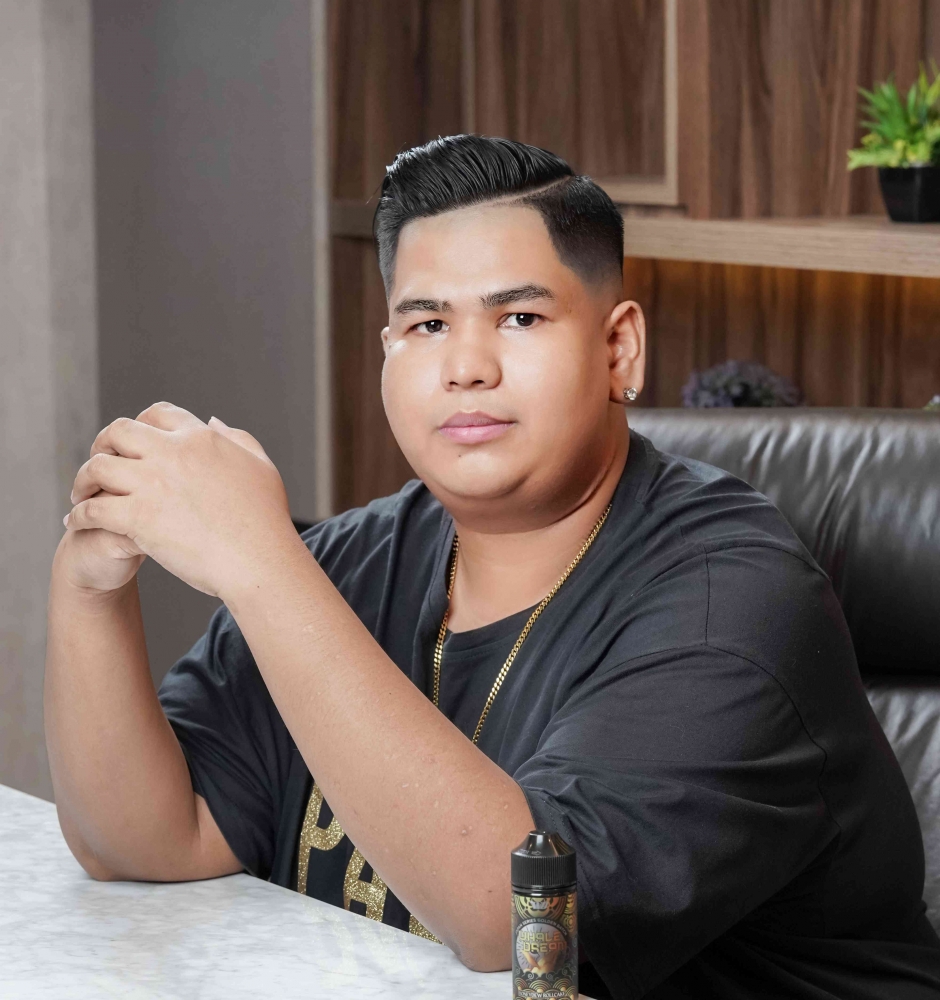 Shandy Pradana: Sosok di Balik Liquid Whale Dream - Kompasiana.com