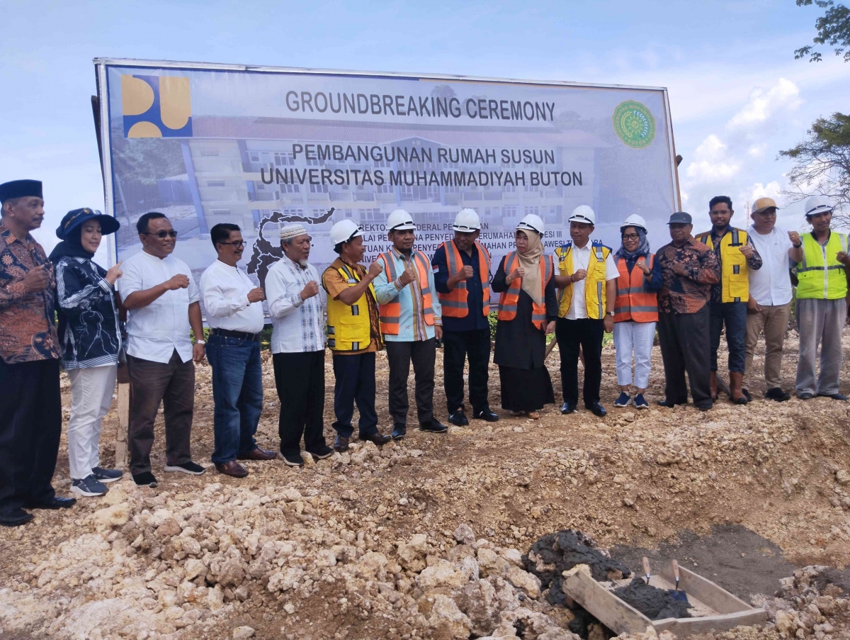 Erika Lauren porno yulduz Yashirin kamera lezbiyen jinsiy aloqani suratga oladi